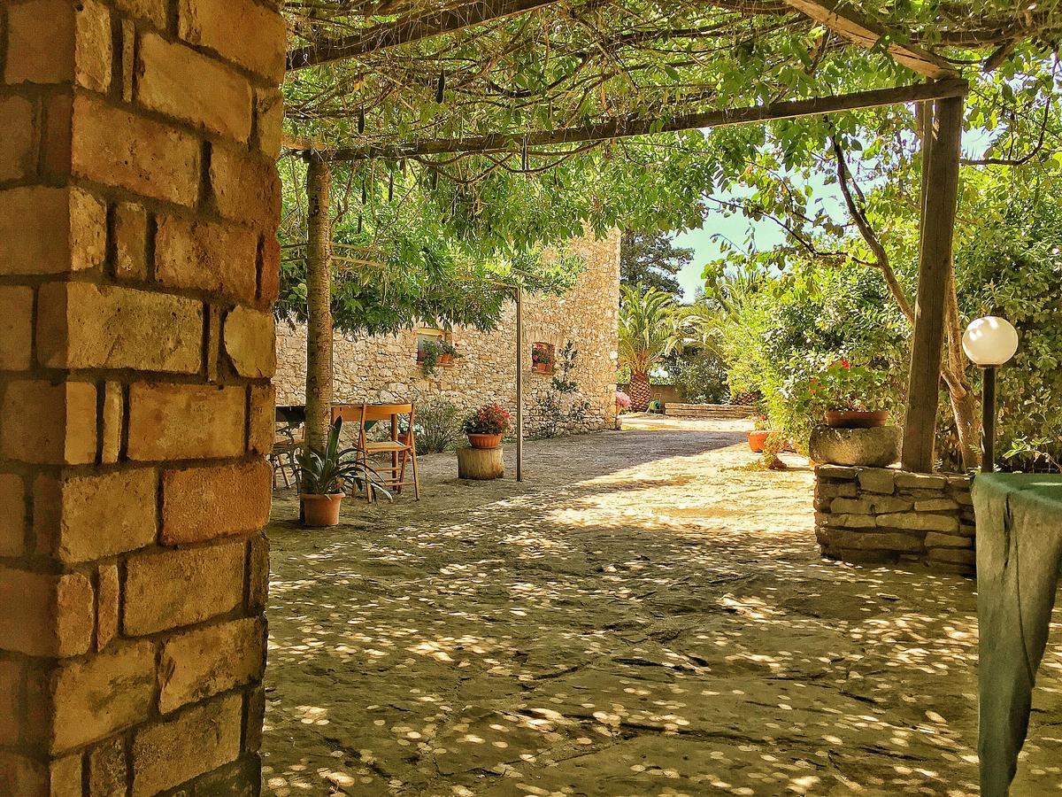 Vila Agriturismo Furfullanu Nurallào Exteriér fotografie